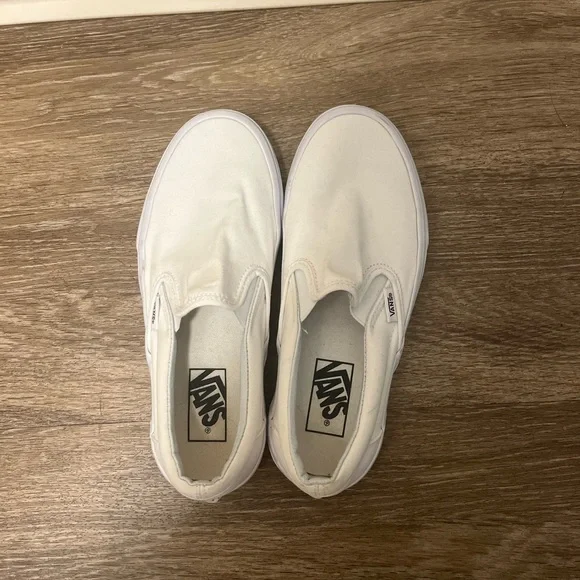Vans Classic White Slip-On Shoes - Picture 2 of 6